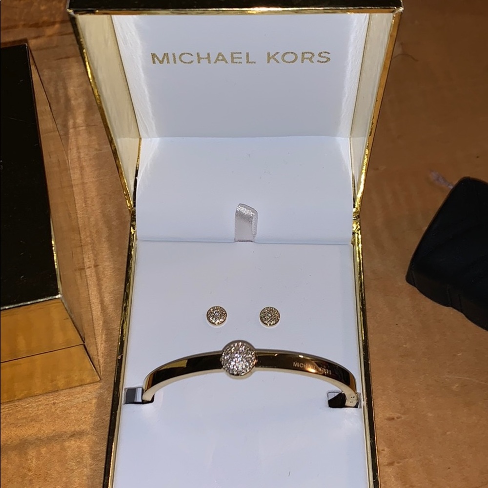Michael Kors gold bracelet and earring gift set